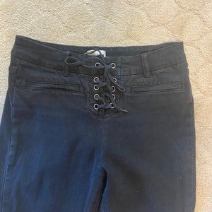 LACE UP JEANS